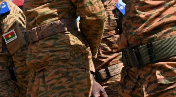 Sécurité: le capitaine Aboubakar Sidiki Barry est radié des Forces armées nationales (FAN) du Burkina
