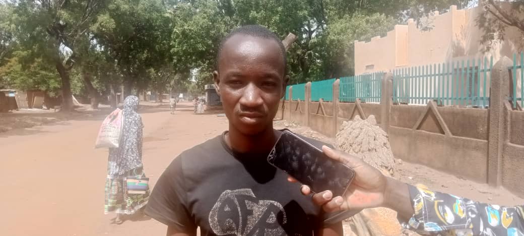 COMBARY Jérémie, élève en classe de Terminale D au Lycée Diaba Lompo