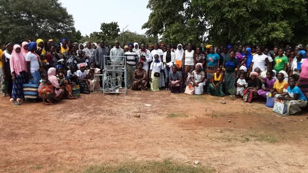 Fada N’Gourma : 200 femmes déplacées internes de l’Est reçoivent leurs kits d’installation en tissage