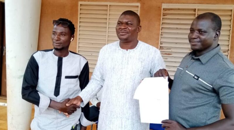 Fada N’Gourma : un million de francs CFA versé à l’effort de paix par des agents de sécurité