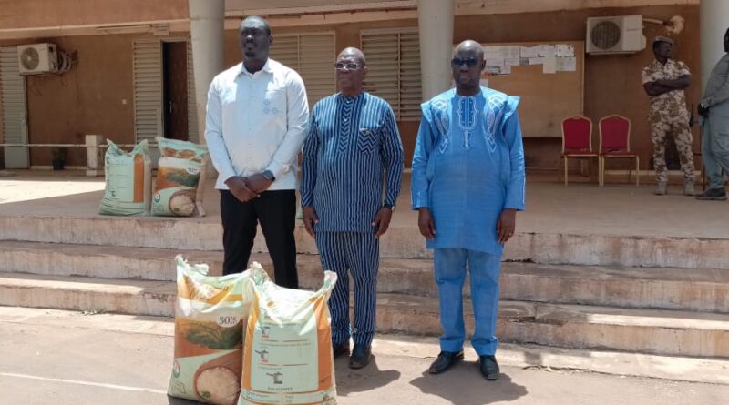 Fada N’Gourma : Orange Burkina Faso apporte un soutien alimentaire aux personnes vulnérables