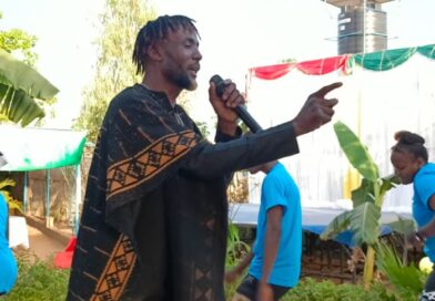 Koro Damis Célèbre la Dédicace de son 3ème Album « Buayaba Aimons-nous » : Un Appel à l'Amour et à l'Unité