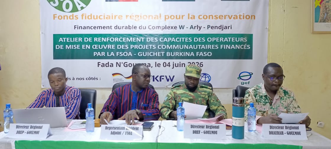 Le présidium ayant conduit les travaux de formation